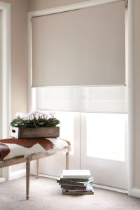 roller-blinds-1-qcc33cs3evtqua72vh0upwhiavsuofn3rgdfobfwl4